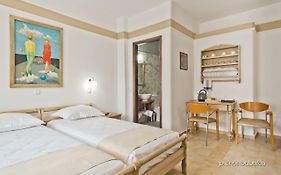 Philoxenia Studios 1